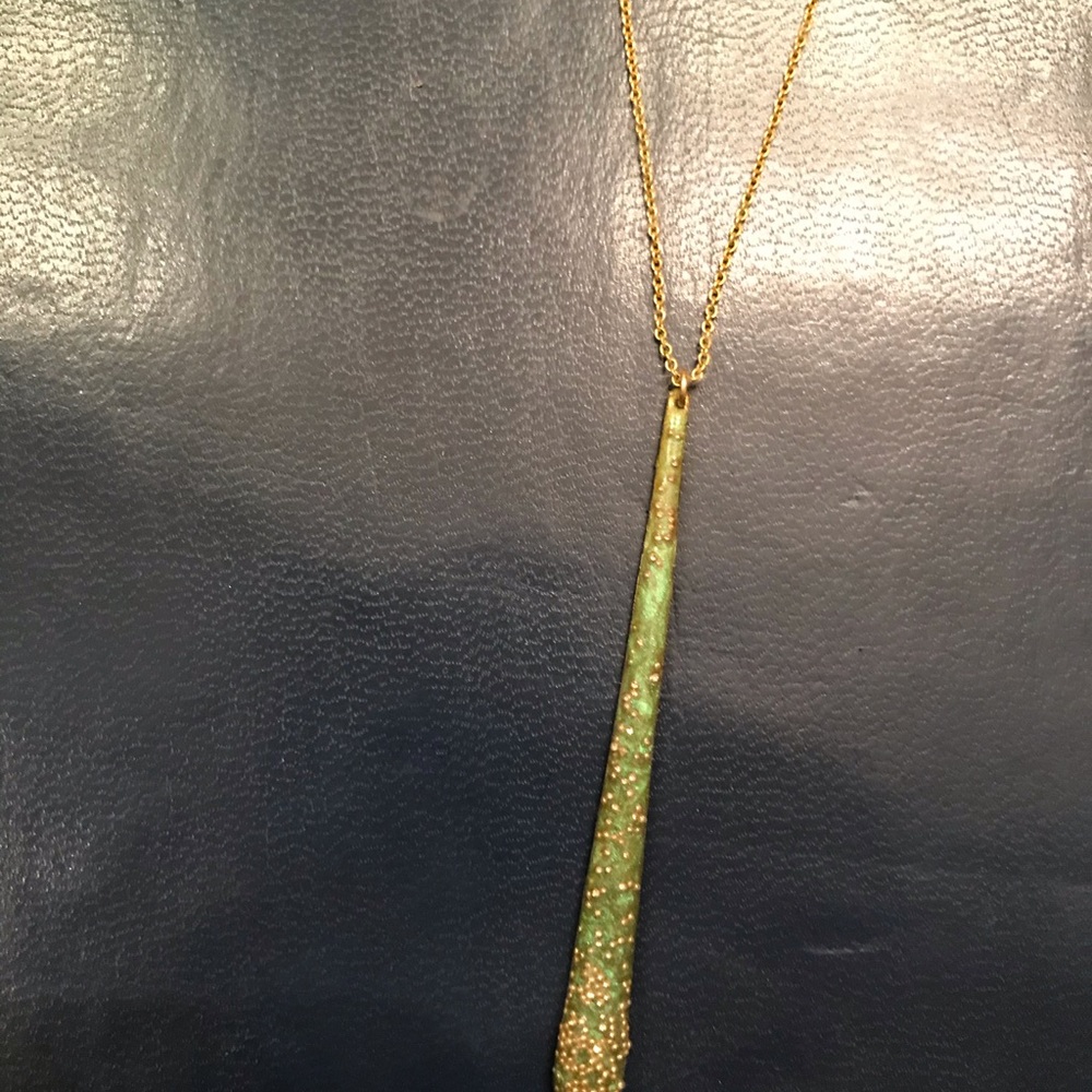 Beautiful 14k and enamel pendant necklace.